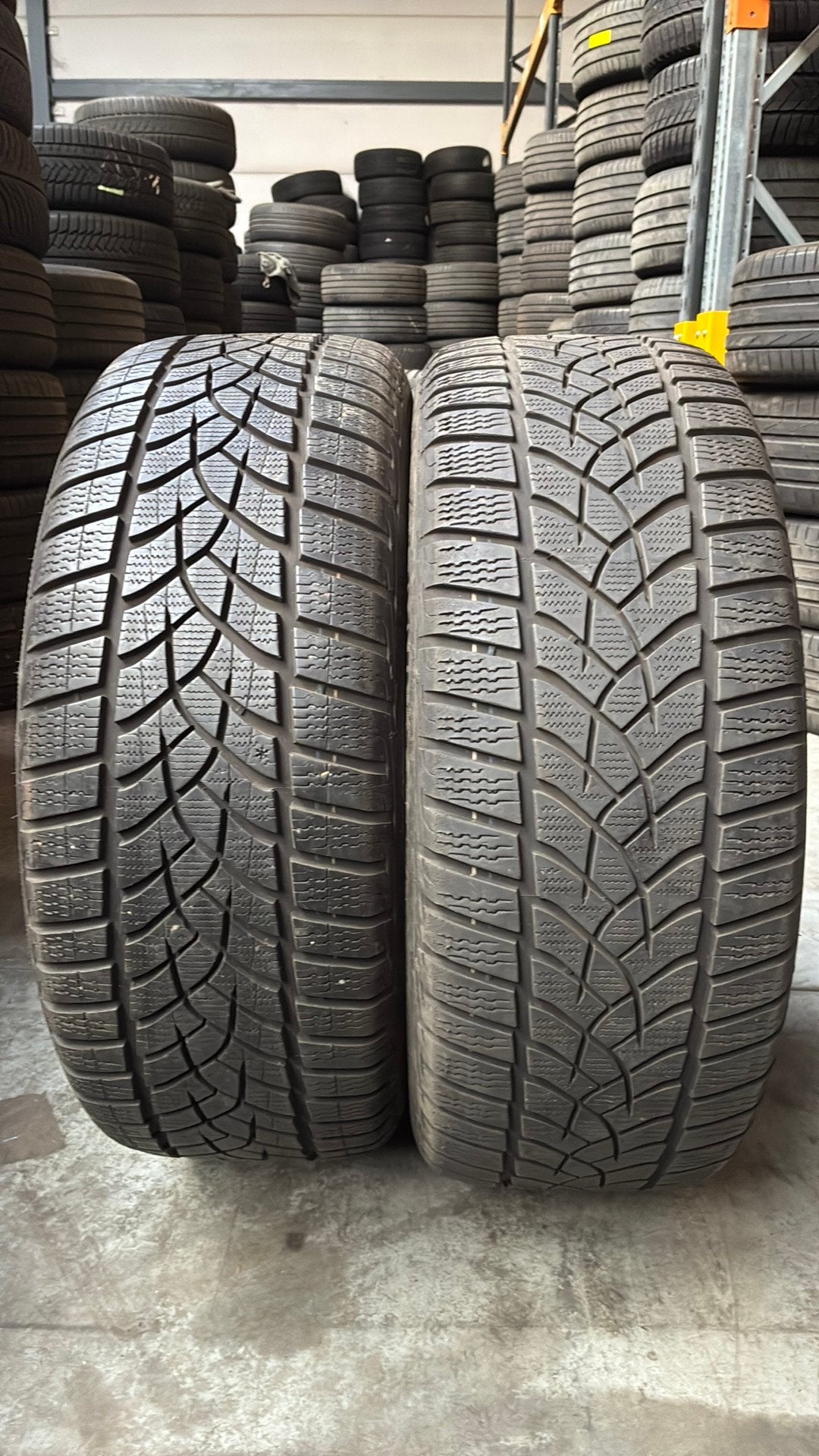 2355019 235/50/19 235/50R19 winterbanden merk Goodyear, Ophalen