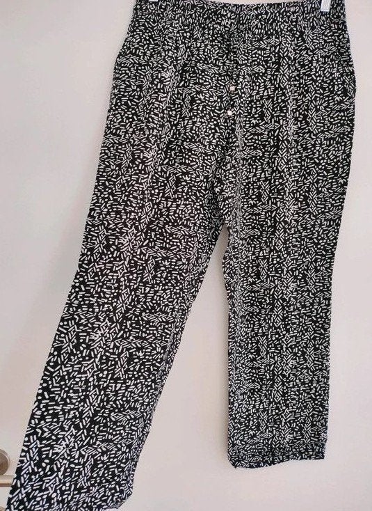 Luchtige losse broek met elastiek in de Taille C&A, 38/36, Maat 38/40 (M), Wit, Ophalen of Verzenden, Zo goed als nieuw