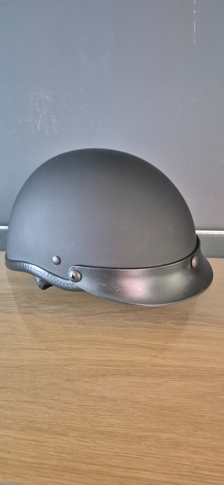 Duitse half helm, Ophalen of Verzenden, Medium
