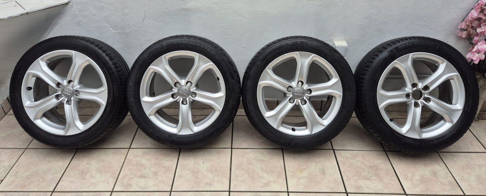 Audi velgen met banden, Auto-onderdelen, Banden en Velgen, Ophalen of Verzenden, Band(en)