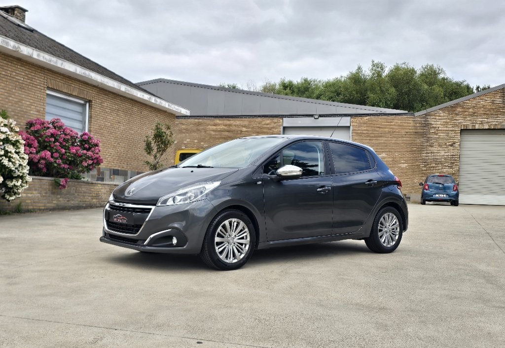 Peugeot 208 Style 1.2i Ess. ** Navi - LED - Airco ** GAR 12M, Auto's, Voorwielaandrijving, Stof, 1199 cc, 3 cilinders