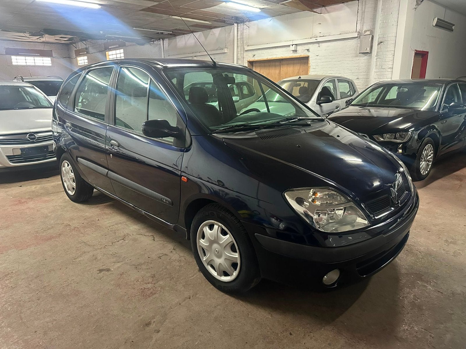 Renault Scénic Automatic Petrol klaar voor liquidatie, Auto's, Automaat, Particulier, Scénic, Te koop
