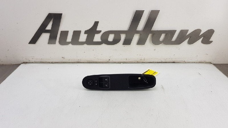 RAAMSCHAKELAAR Punto Evo (199) (|735500050|0735500050|), FCA Germany GmbH, Gebruikt, IPC D1-09 Bahnhofsplatz
65423  Rüsselsheim am Main, DE