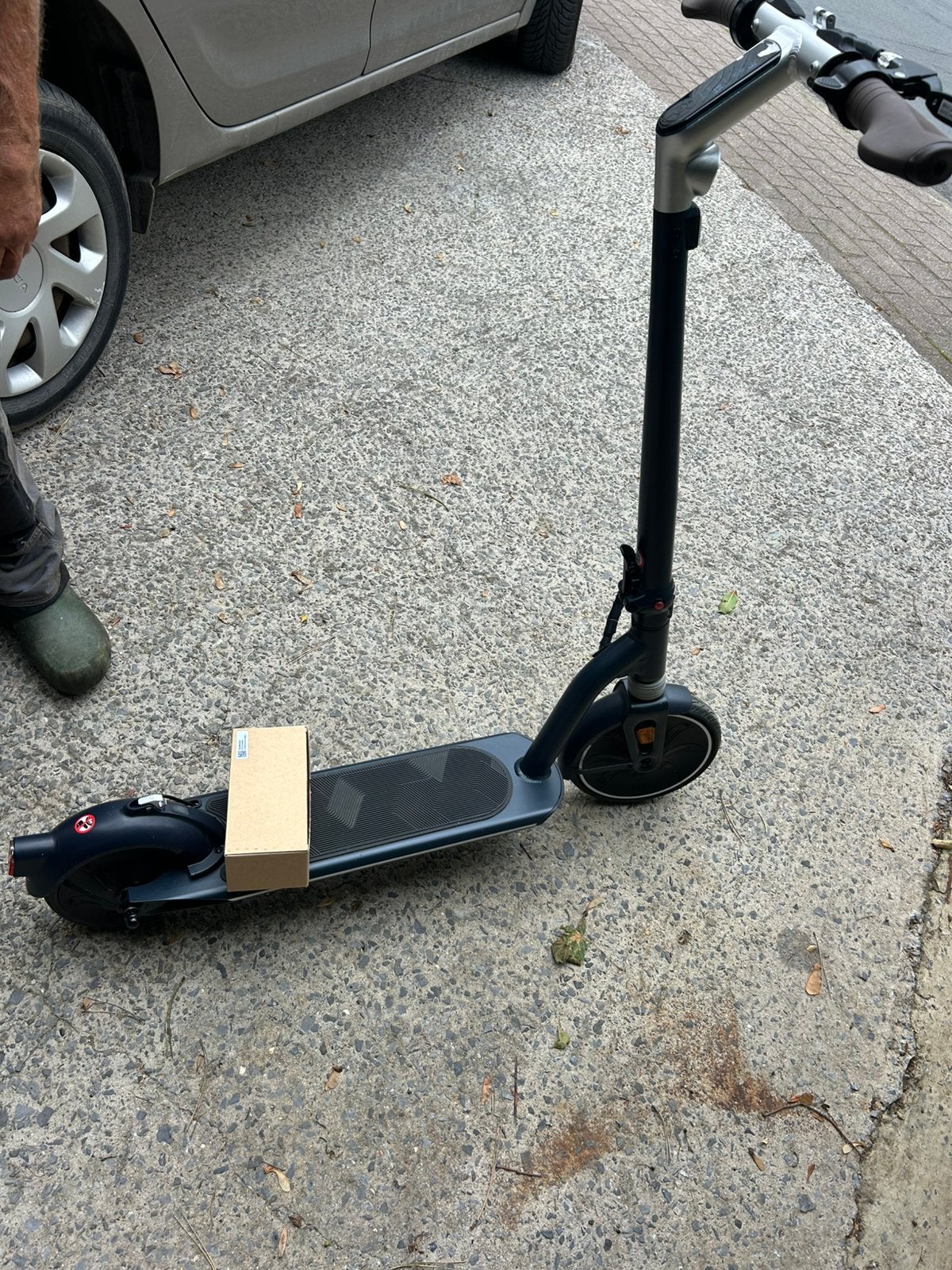 Trottinettes neuve, Enlèvement, Comme neuf