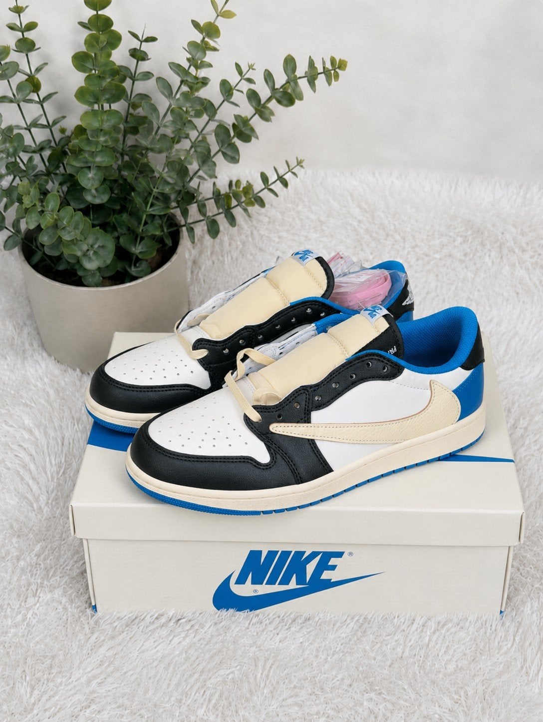 Nike Air Jordan 1 Low x Travis Scott x Fragment taille 44, Vêtements | Hommes, Chaussures, Neuf, Bleu, Enlèvement