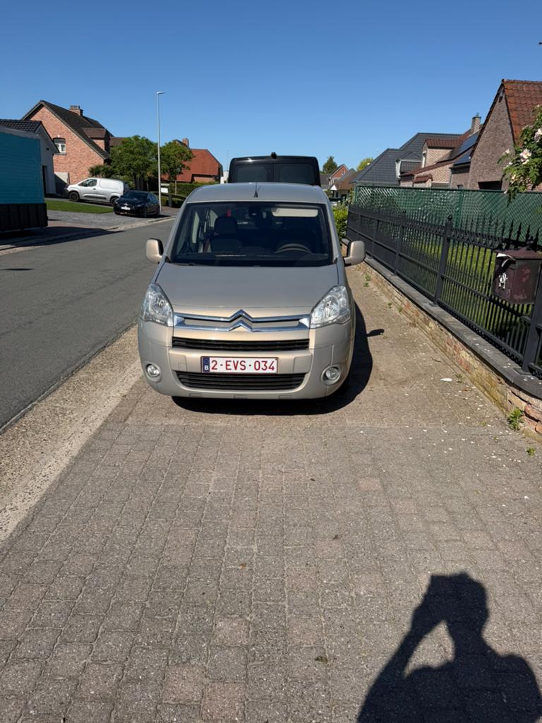 Mooie citroen berlingo 1,6hdi multispace, Auto's, Citroën, Bedrijf, Berlingo, Bluetooth, Diesel, Euro 5, Ophalen