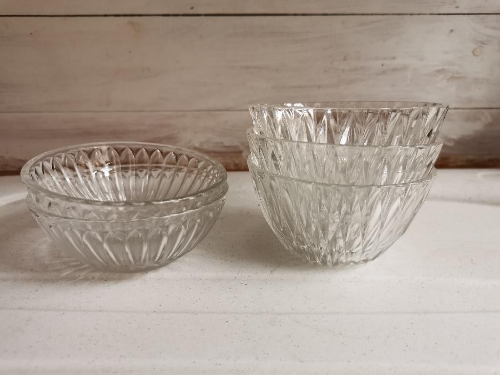 Vintage dessertkommetjes dessert schaaltje, prijs per stuk., Enlèvement ou Envoi, Comme neuf, Verre, Autres types