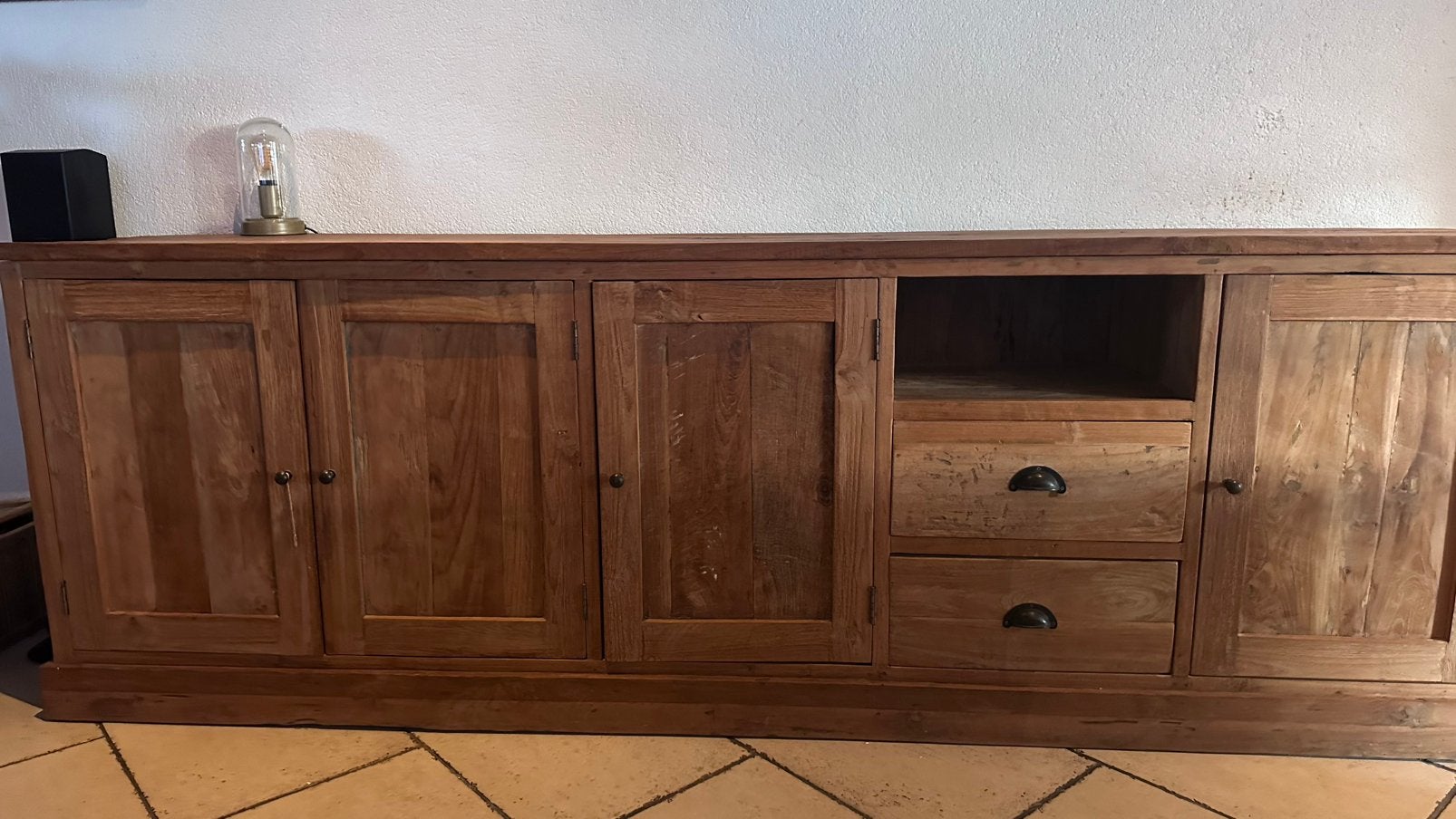 Massief houten dressoir/tv-meubel, Ophalen, Zo goed als nieuw