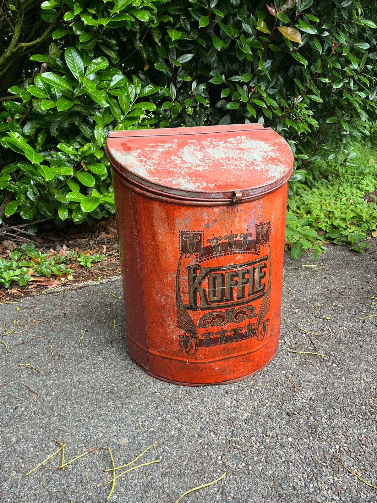 antiek rood koffieblik, Verzamelen, Blikken, Ophalen, Zo goed als nieuw