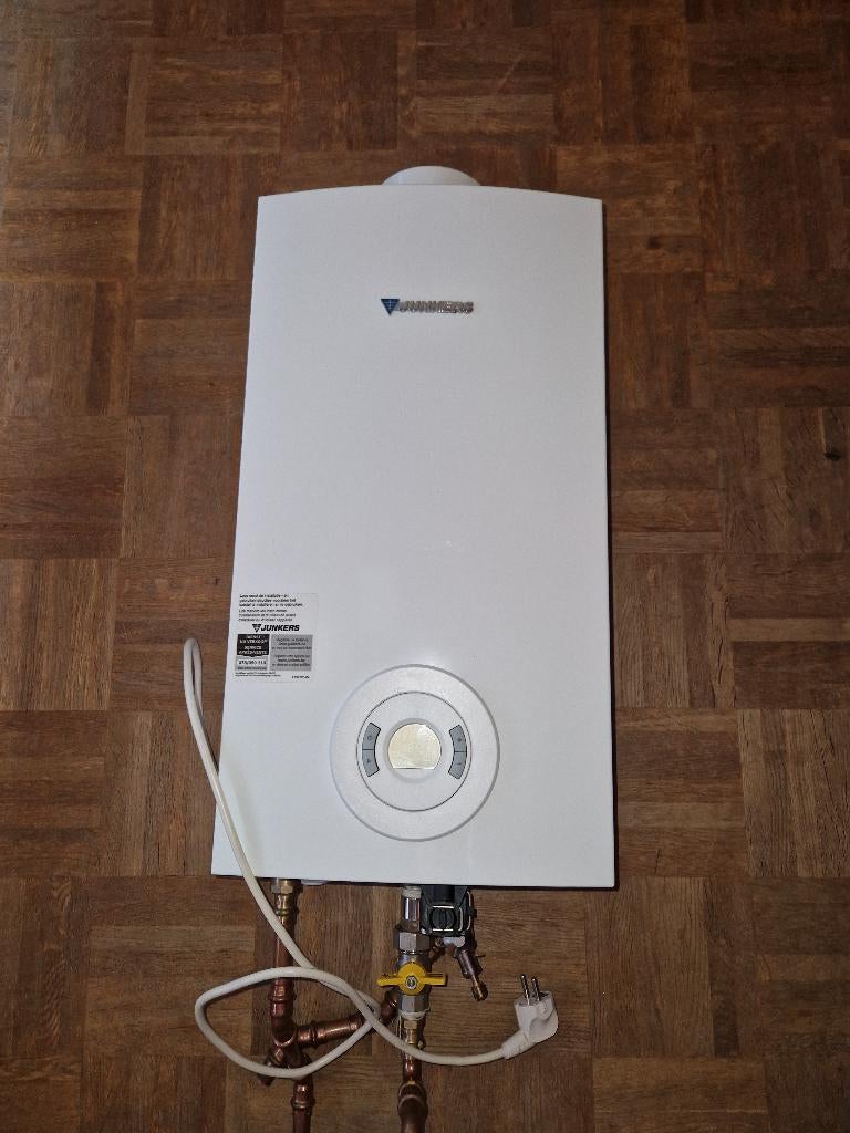 Junkers gasbadverwarmer Bosch, 800 watts ou plus, Comme neuf, Enlèvement, Autres types