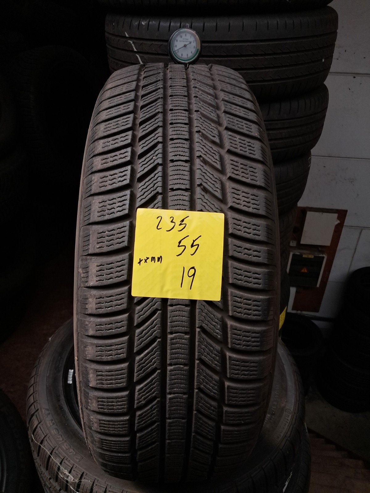 2355519 235/55/19 235/55r19 Démo hivernale, Enlèvement