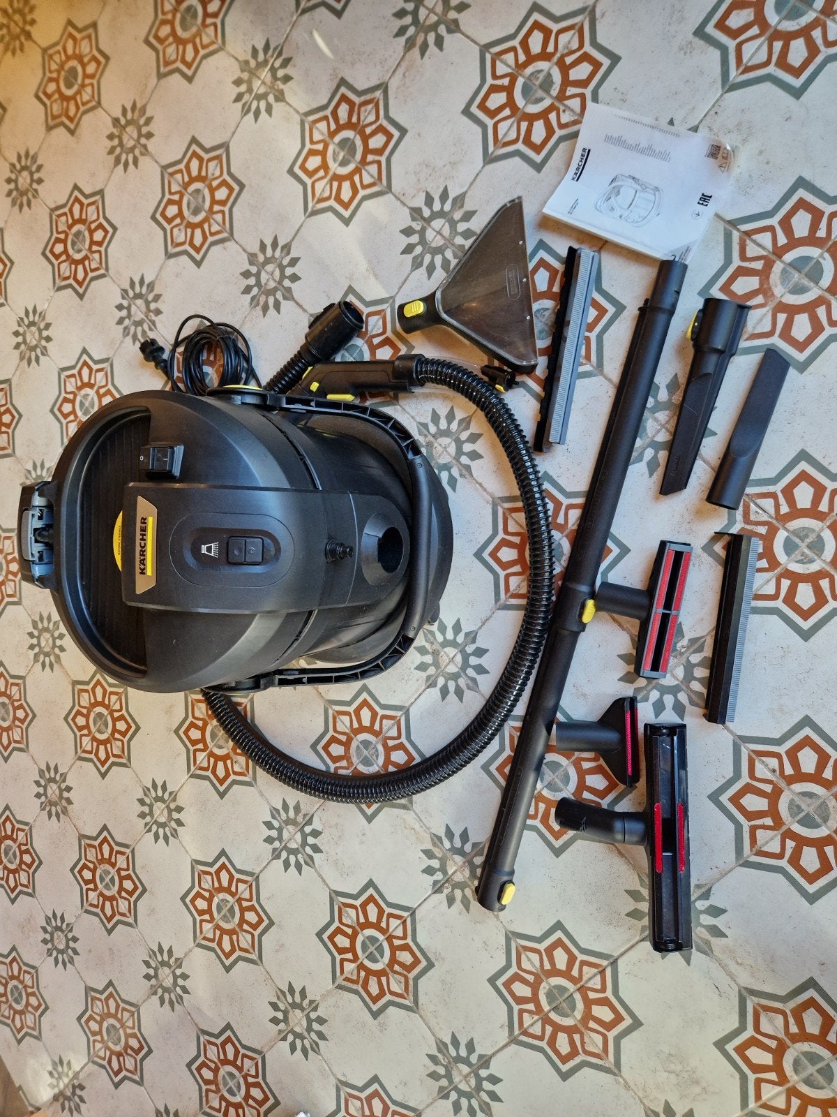 Kärcher SE 4 Special - Tapijtreiniger - Vlekkenreiniger, Elektronische apparatuur, Ophalen, Kärcher