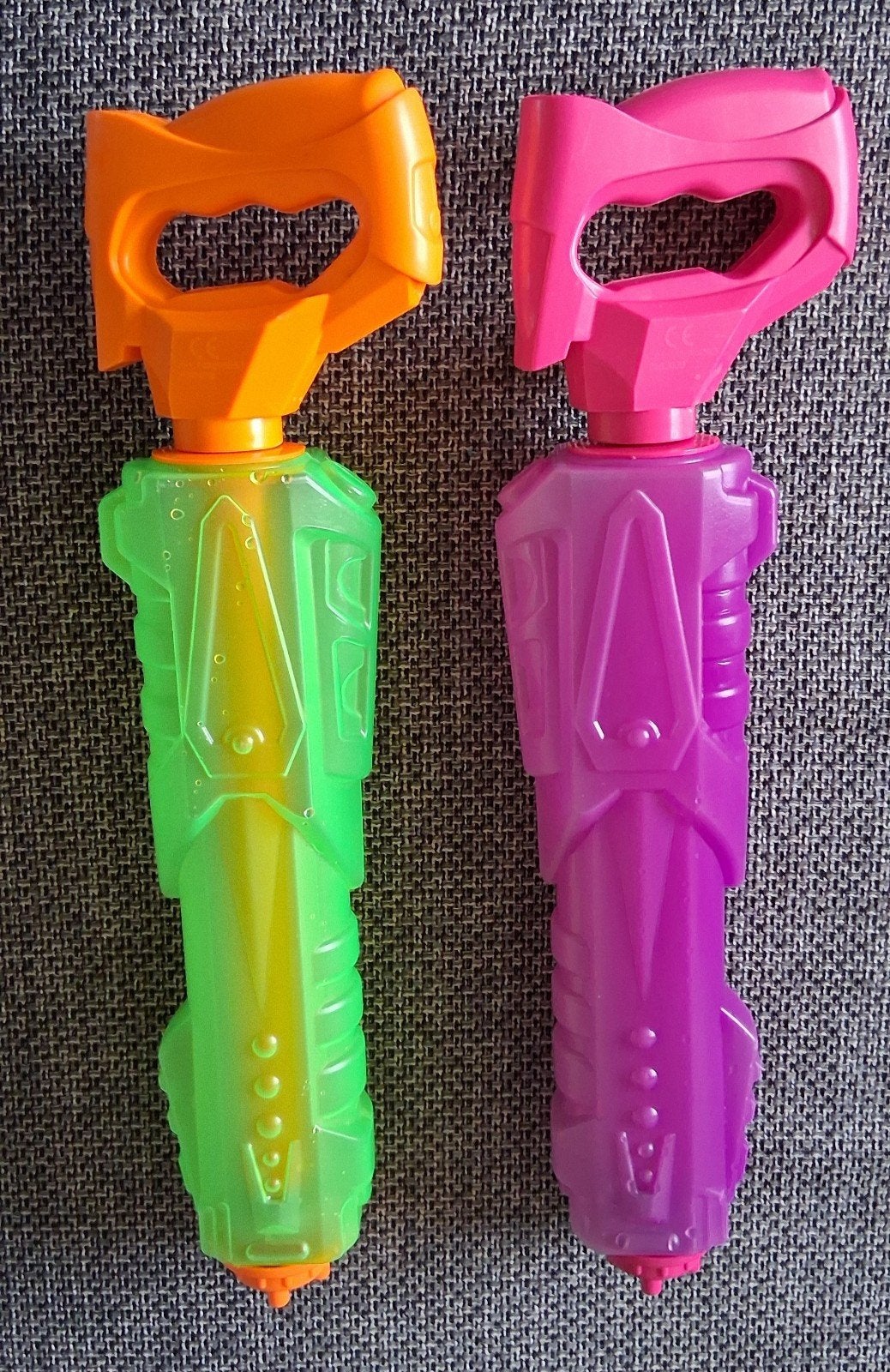 2 pistolets à eau + - 45 cm, Enlèvement ou Envoi, Utilisé