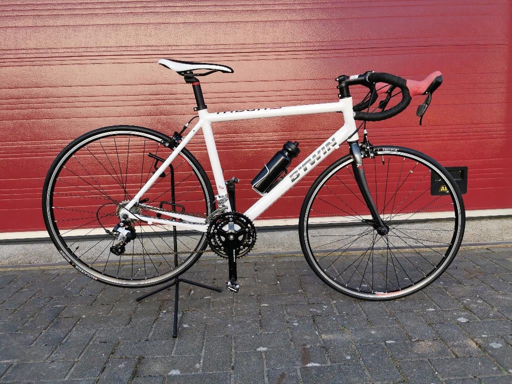 B-TWIN TRIBAN 3 RACE FIETS, Vélos & Vélomoteurs, Autres marques, 57 à 61 cm, Comme neuf, Enlèvement