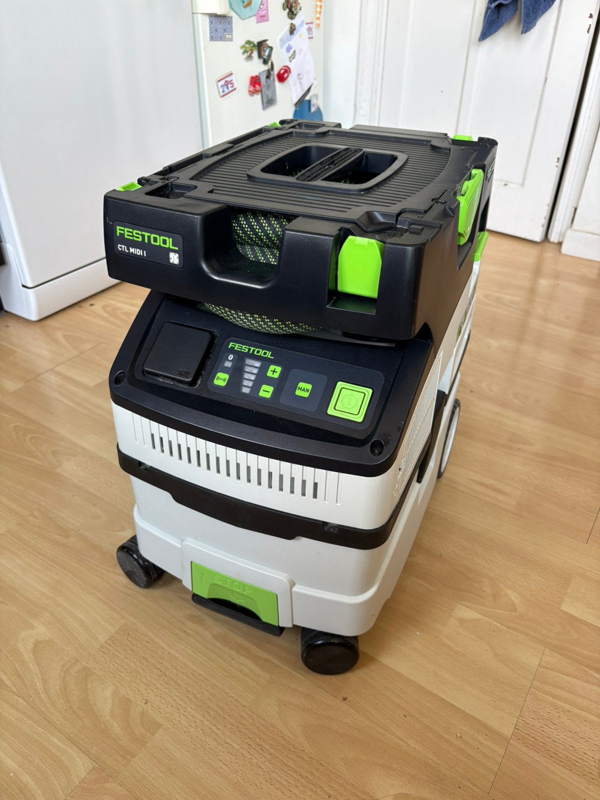Festool CTL MIDI I Stofzuiger - Uitstekende staat, Doe-het-zelf en Bouw, Reinigingsmachines, Ophalen, Zo goed als nieuw, Waterstofzuiger