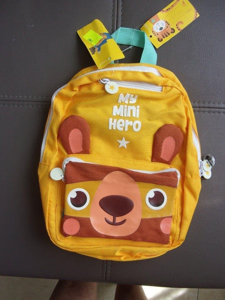 boekentas, gele rugzak NIEUW, Handtassen en Accessoires, Tassen | Schooltassen, Nieuw, Aktetas of Boekentas, Minder dan 30 cm