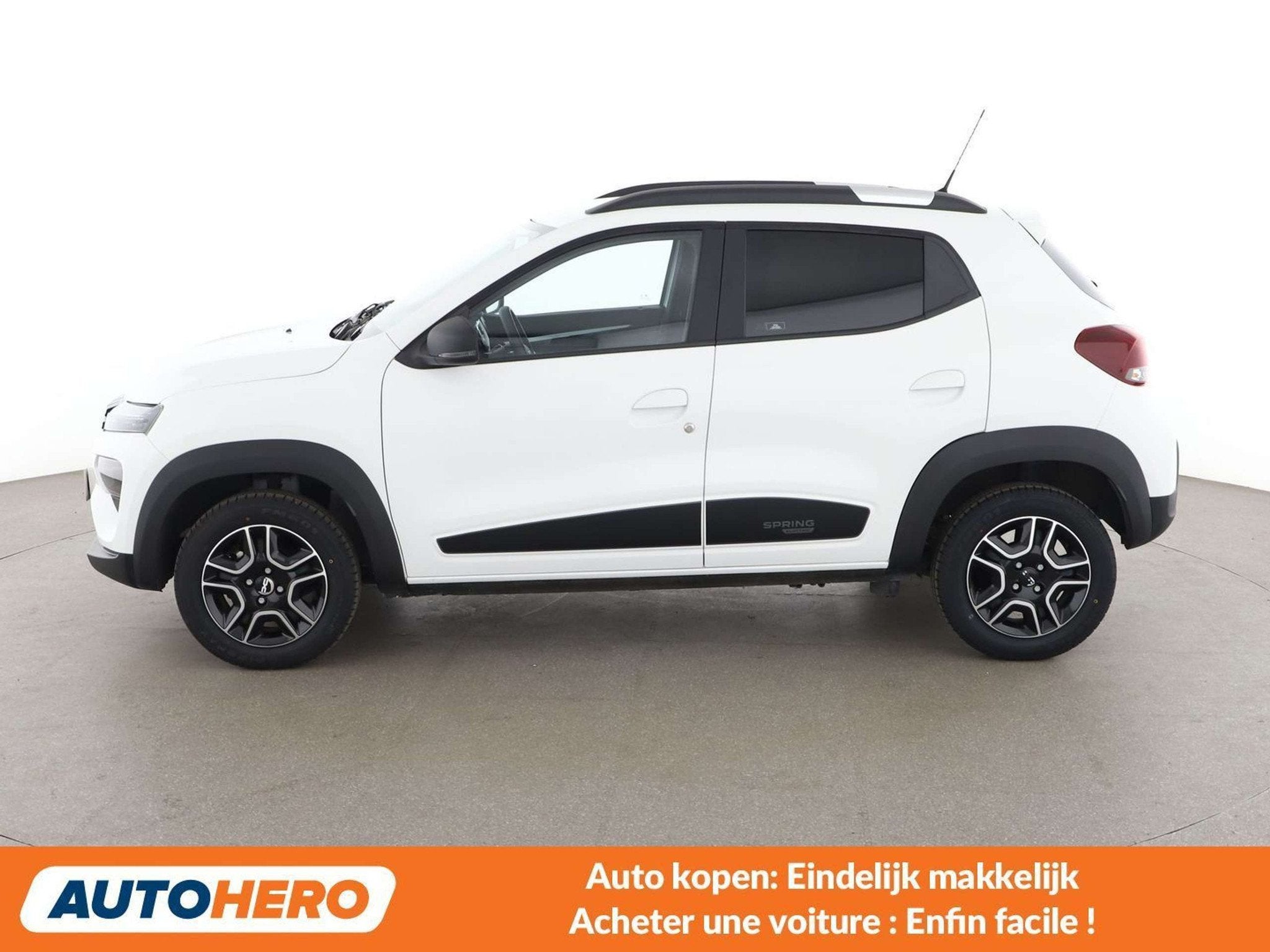 Dacia Spring electric drive 33 kW Essential (bj 2023), Auto's, Dacia, 4 zetels, Gebruikt, Zwart, 1045 kg