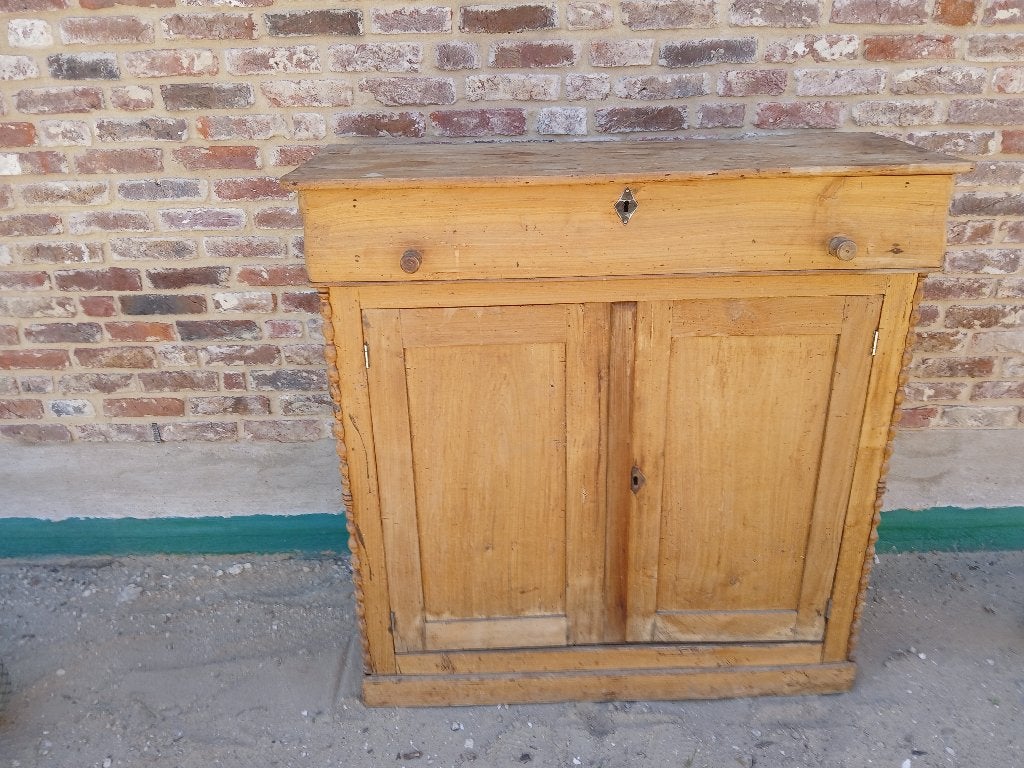 Oud landelijk kastje met lade, Antiek en Kunst, Ophalen