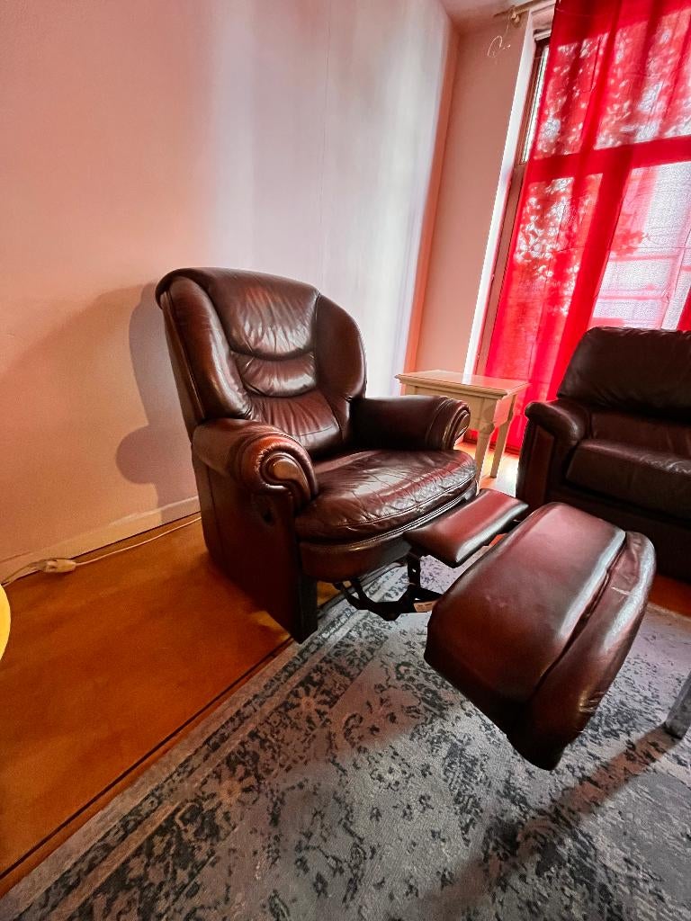 Donkerbruine lederen relaxzetel - zeer goede staat, Ophalen, Eenpersoons, 125 tot 150 cm, Klassiek