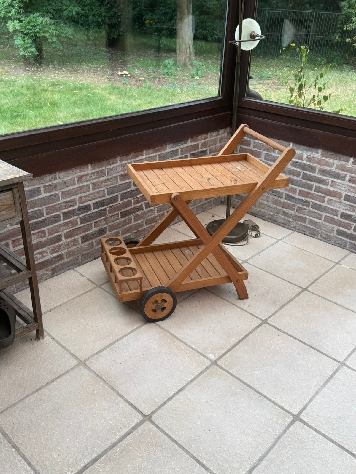 Rijdbare aperitieftafel, Tuin en Terras, Ophalen, Zo goed als nieuw