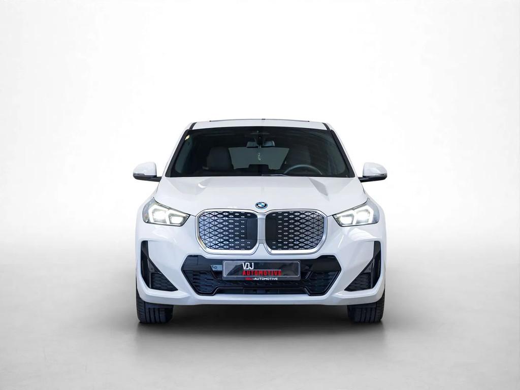 BMW iX1 iX1 eDrive20 M Sportpaket (automatique), Autos, BMW, Achat, Euro 6, Entreprise, Phares entièrement LED