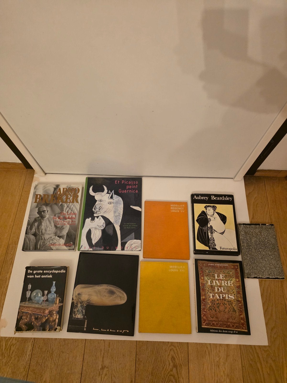 Mooie lot van 9 kunst-, antiek- en referentieboeken (o.a. Ar, Ophalen, Textiel