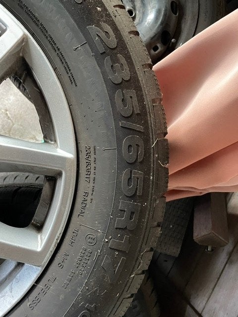 Jantes et pneus CONTINENTAL hiver 235/65 R17 104H, Autos : Pièces & Accessoires, Pneus hiver, Véhicule de tourisme, Enlèvement