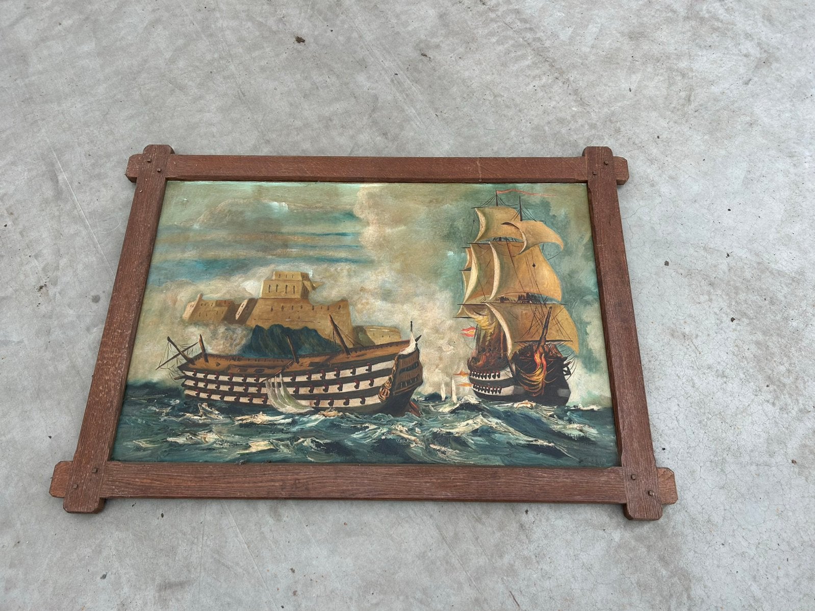 Oud marineschilderij met zeilschepen en fort – houten kader, Antiek en Kunst, Ophalen, Olieverf, Maritiem / water, Doek