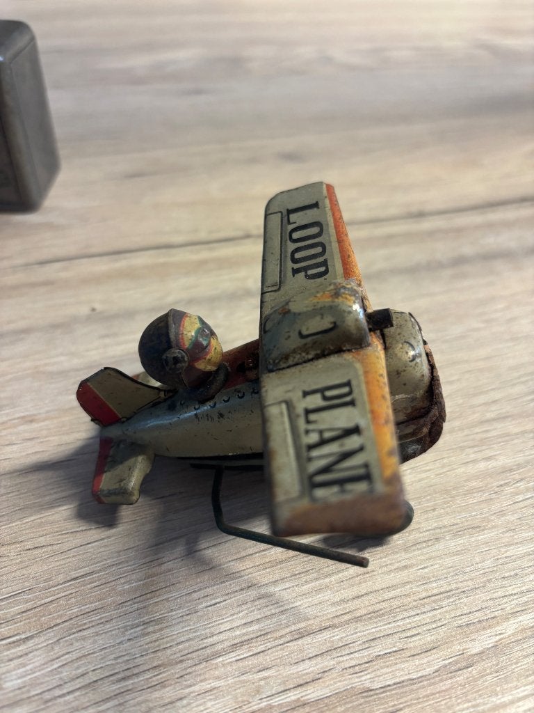 Ancien petit avion en tôle loop plane, Verzamelen, Luchtvaart en Vliegtuigspotten, Ophalen, Gebruikt, Schaalmodel