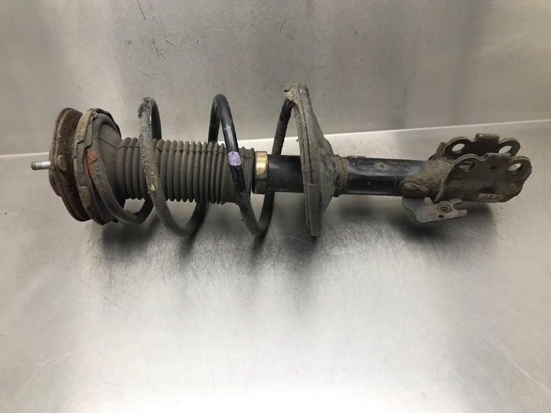 VEERPOOT LINKS VOOR Toyota Camry (CV30) (01-2001/11-2006), Gebruikt, Toyota