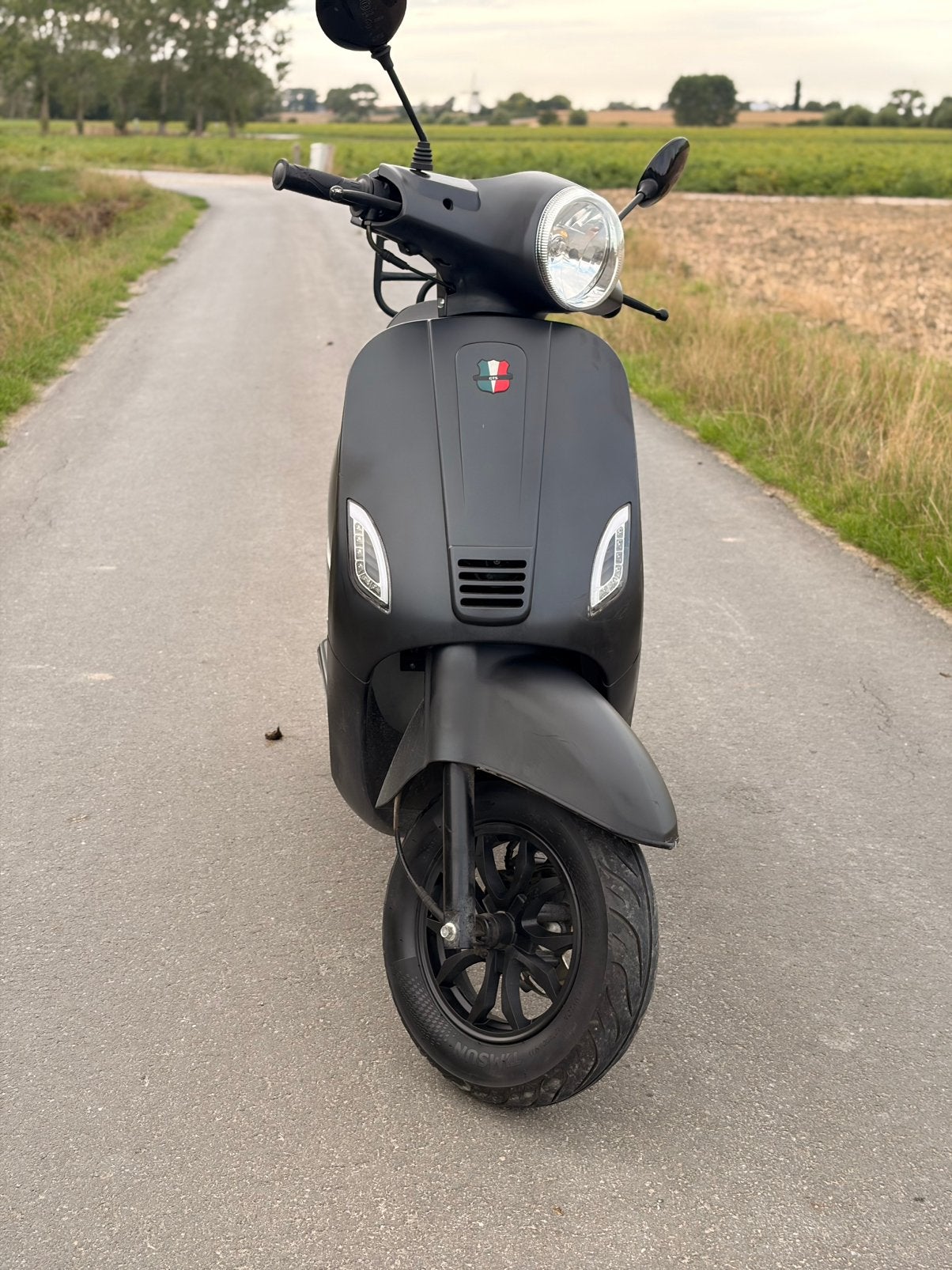 GTS brommer a klasse, Vélos & Vélomoteurs, Scooters | Marques Autre, Enlèvement ou Envoi, Comme neuf