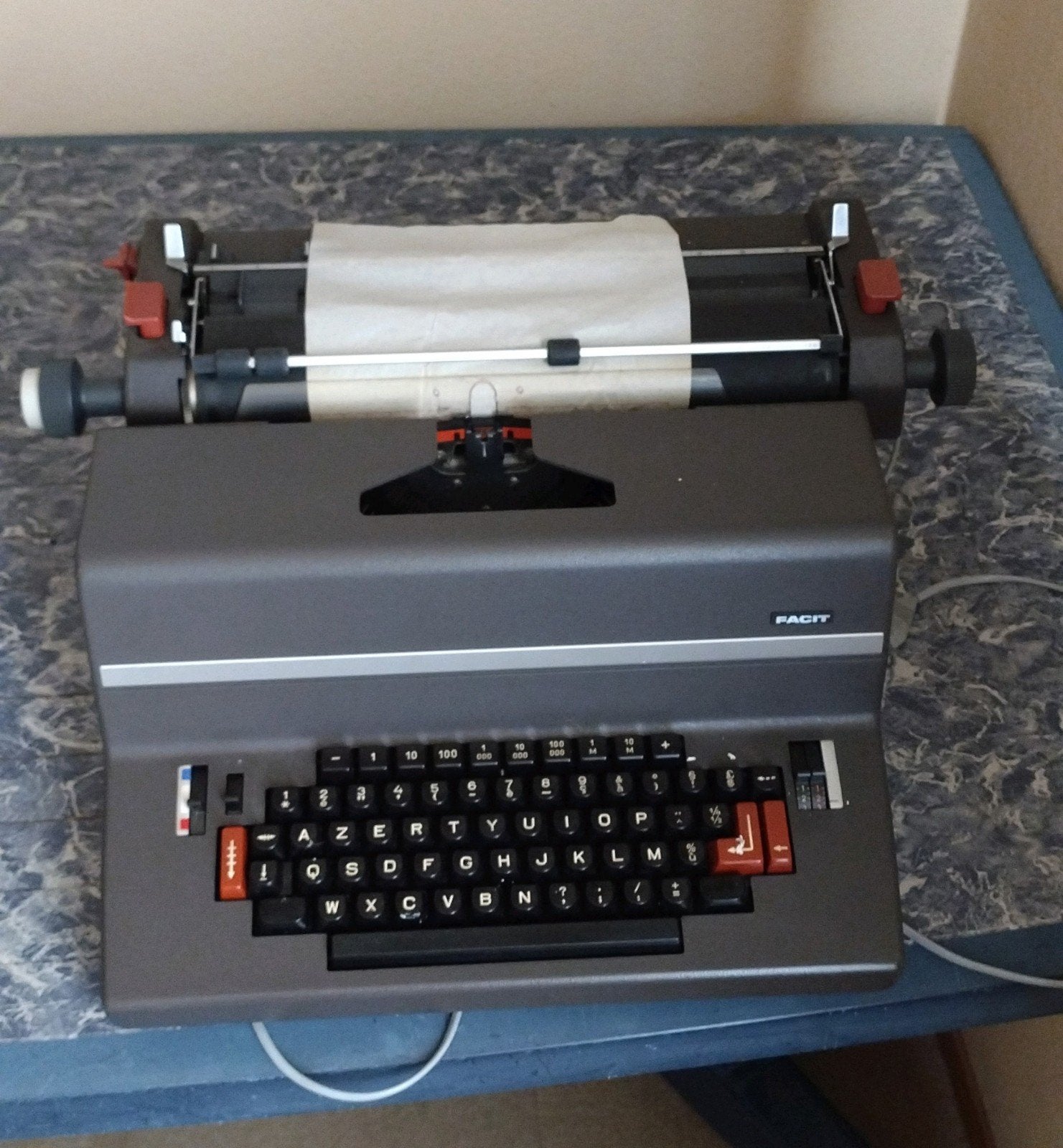 Facit elektrische typemachine, Ophalen, Gebruikt