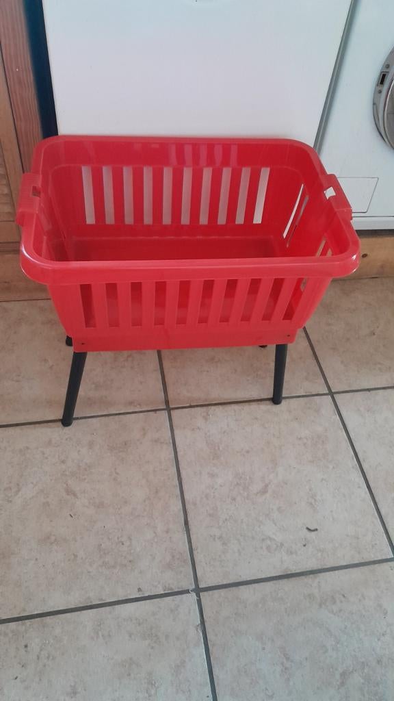 Panier à linge sur pieds, Enlèvement