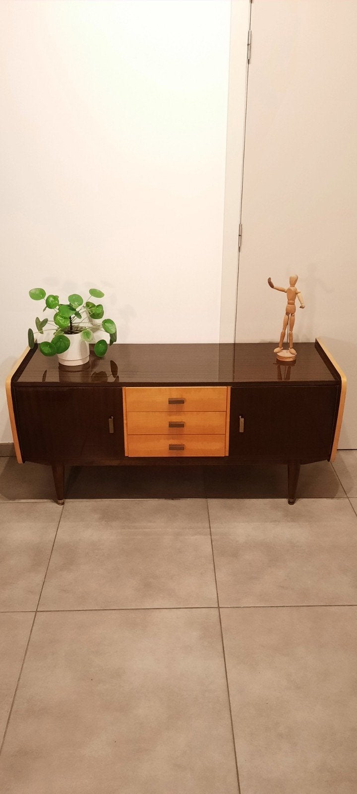 Prachtig Vintage Sixties Dressoir / TV-Meubel (1959), Huis en Inrichting, Ophalen, Zo goed als nieuw, Vintage lowboard