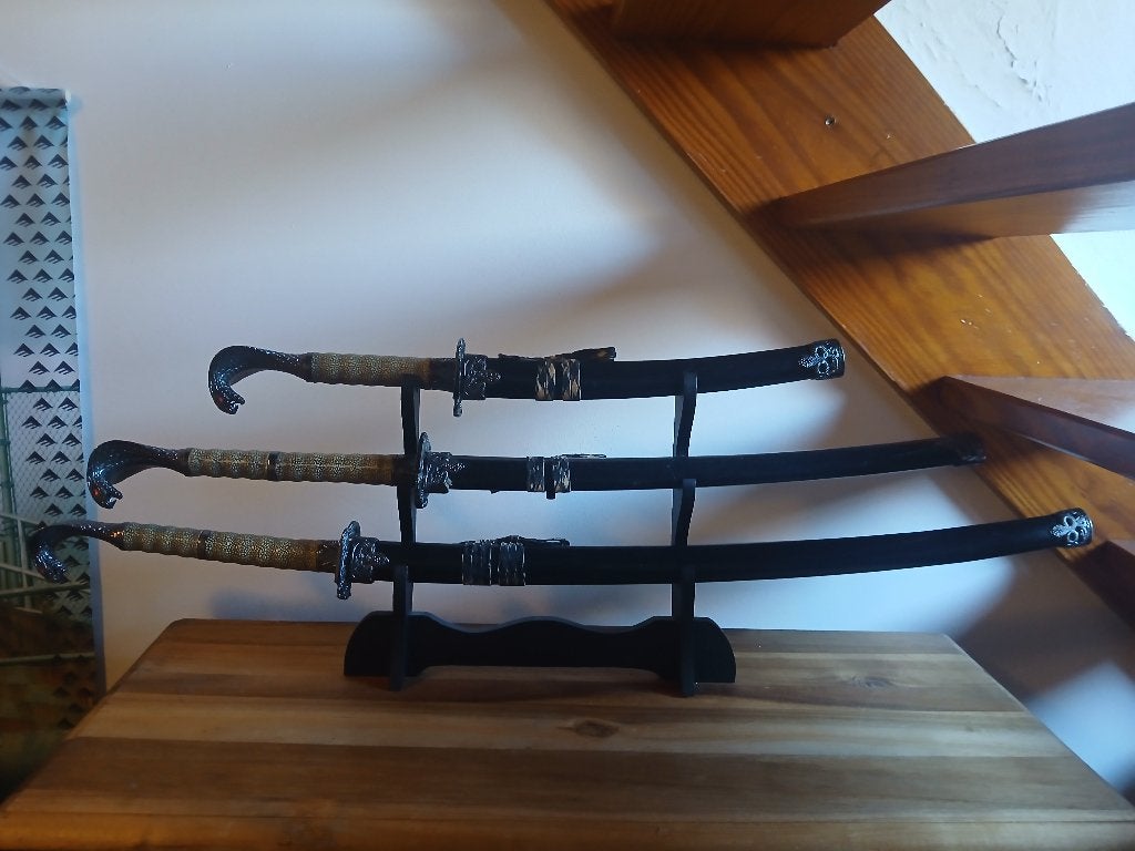 King Cobra Daisho / Samurai Zwaarden 3-delig met standaard., Enlèvement ou Envoi