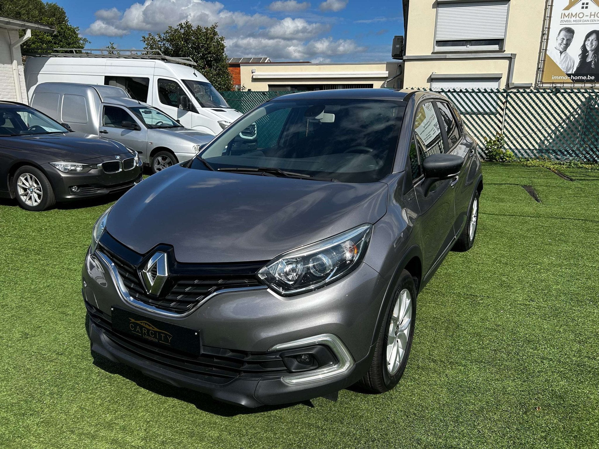 Renault Captur 0.9 TCe Limited Edition ° GPS ° AIRCO ° KE, Voorwielaandrijving, 898 cc, Stof, Gebruikt