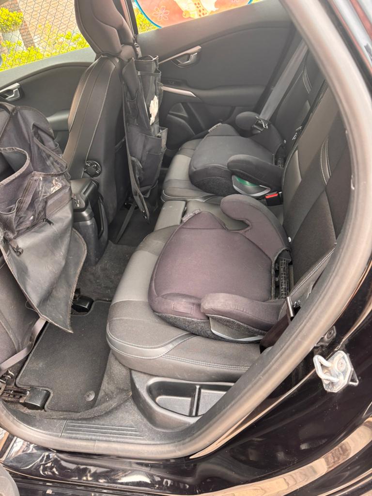 Volvo V40 T2 Black Edition automaat, Auto's, Volvo, Stof, 4 cilinders, Zwart, Particulier