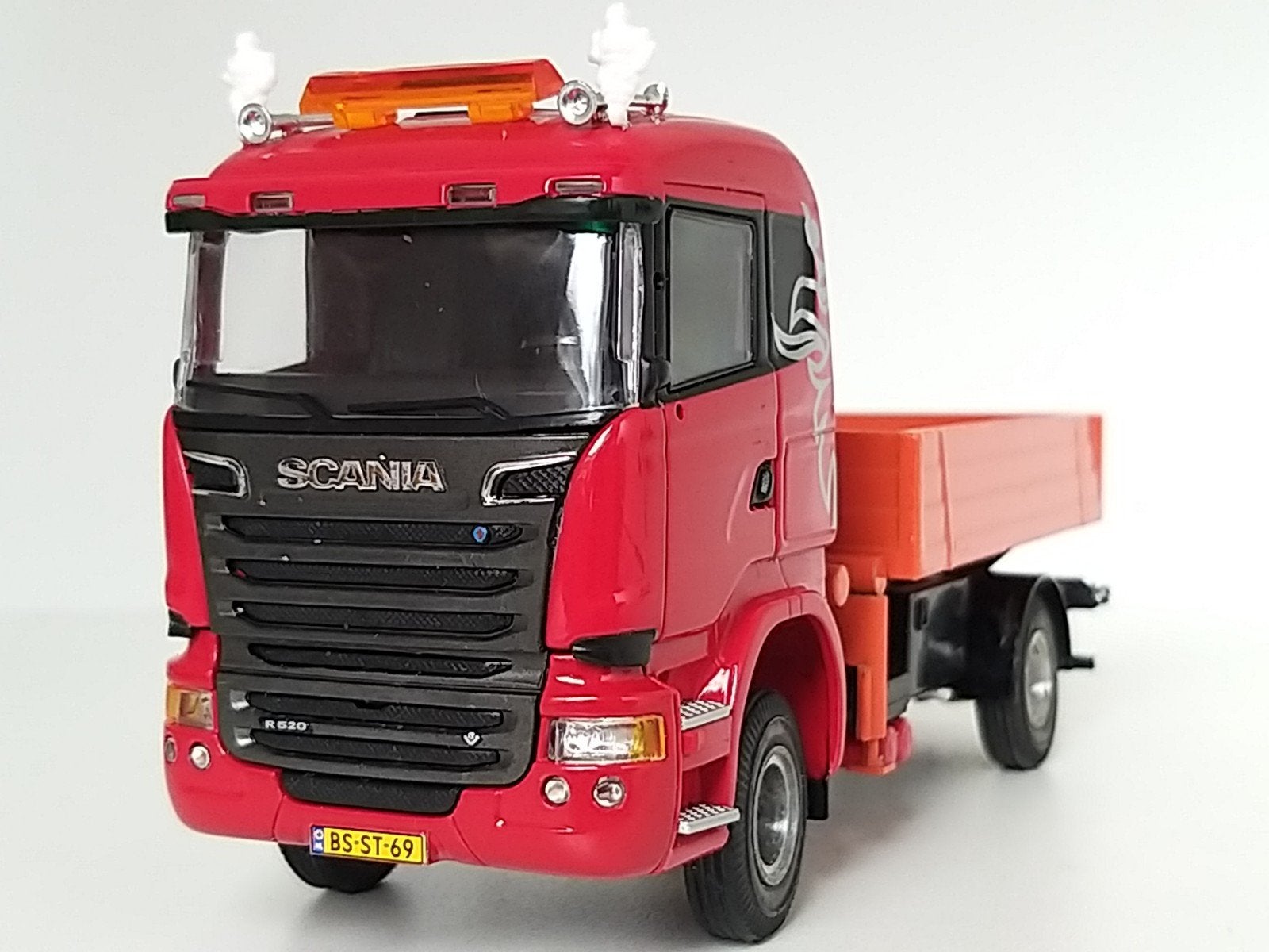 SCANIA R520 4x4 bakwagen met 'Atlas' laadkraan, Hobby en Vrije tijd, Ophalen of Verzenden