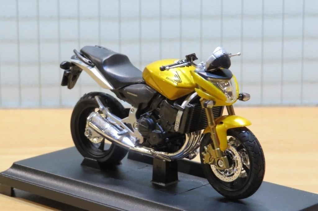 Honda CB600 Hornet 1:18 12830 Welly, Hobby en Vrije tijd, Modelauto's | 1:18, Ophalen of Verzenden, Nieuw, Motor, Welly