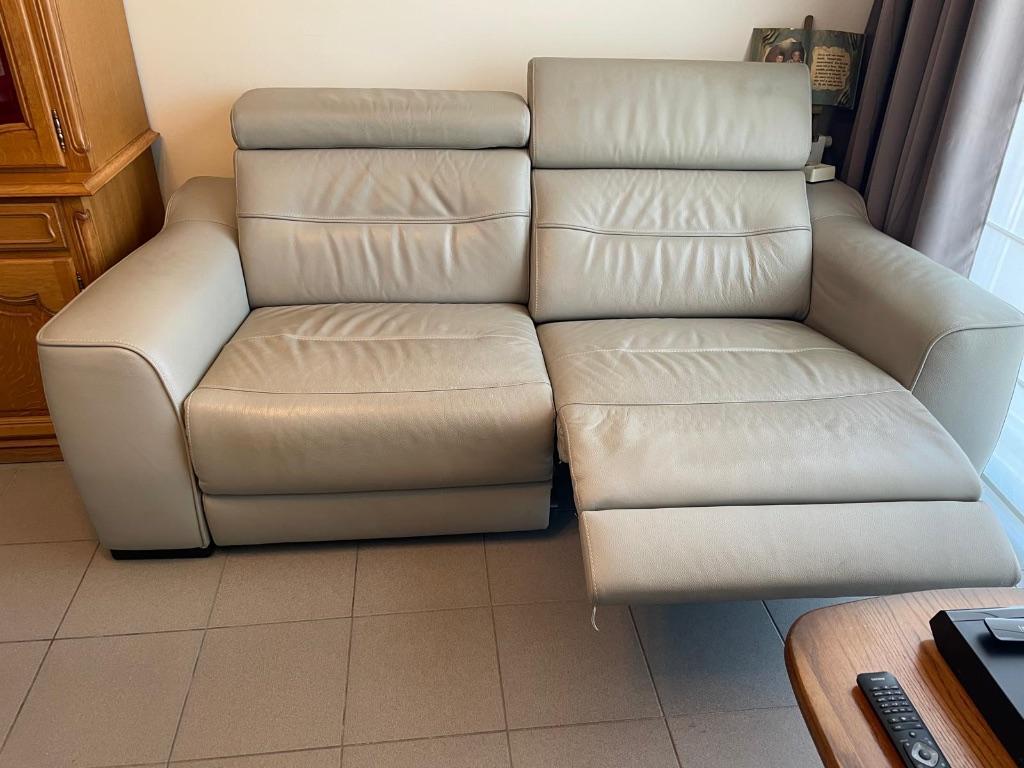 Elektrisch verstelbare Lederen Salon, Huis en Inrichting, Ophalen, Klassiek, Tweepersoons, Zo goed als nieuw
