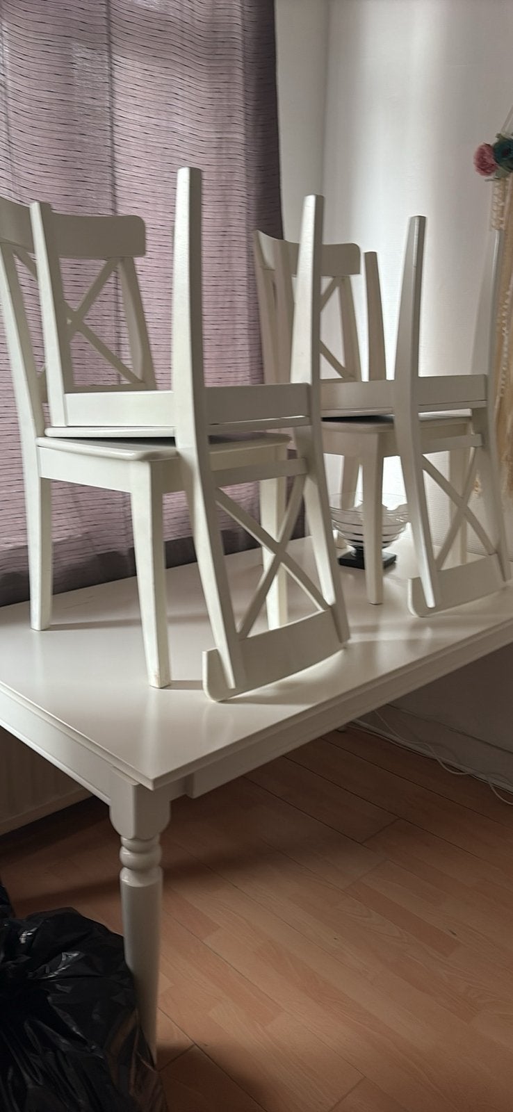 Verstelbare tafel en 4 stoelen, Ophalen, Zo goed als nieuw