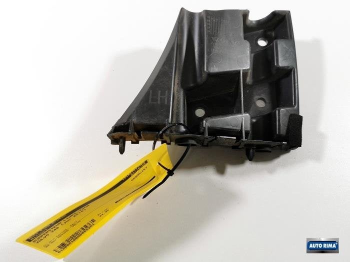 Bumpersteun links-voor van een Volvo V40, Gebruikt, -, -, Ophalen of Verzenden