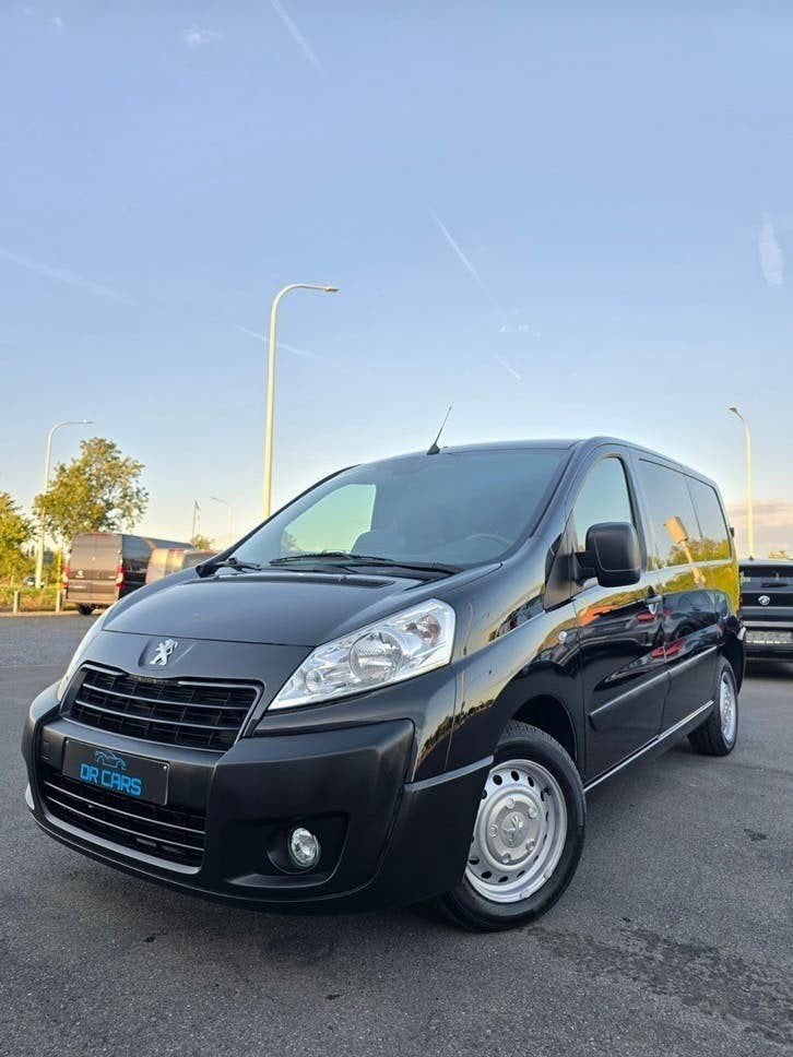 Peugeot Expert 2.0Hdi-3zit/L1-H1 Lichtevracht-Airco-Trekhaak, Voorwielaandrijving, 4 deurs, Euro 6, 4 cilinders