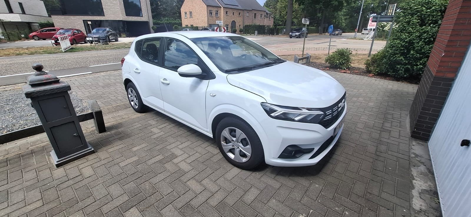Dacia SANDERO/EXPRESSION, Auto's, Stof, 65 kW, Wit, Handgeschakeld