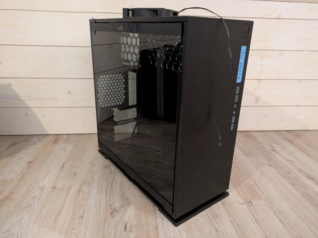 Pc case glas sluit niet meer goed., Ophalen