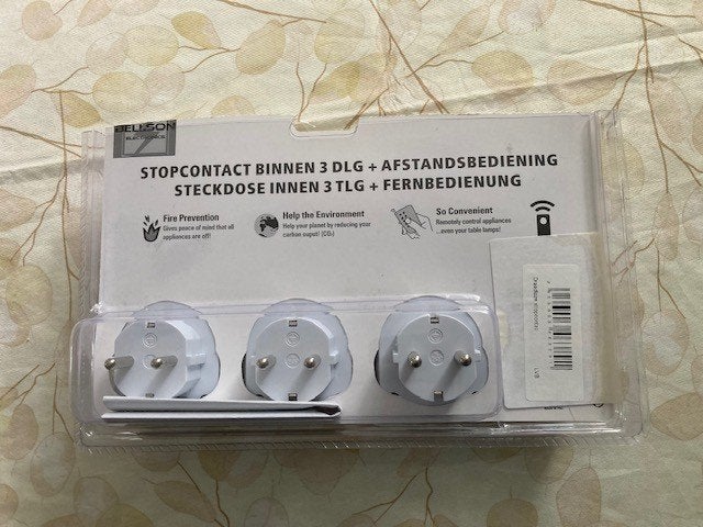 Bellson Stopcontact 3Dlg + afstandsbediening, Ophalen of Verzenden, Zo goed als nieuw