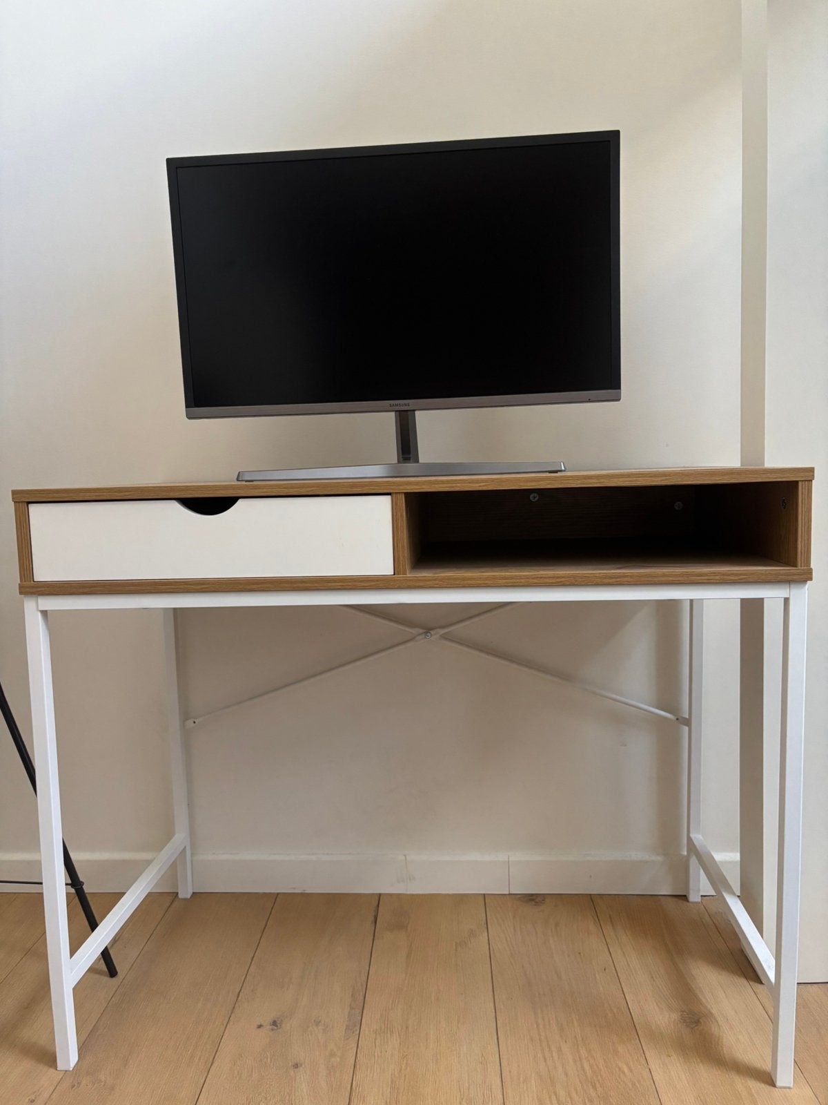 Bureau Jysk, Enlèvement, Comme neuf, Jysk, Blanc
