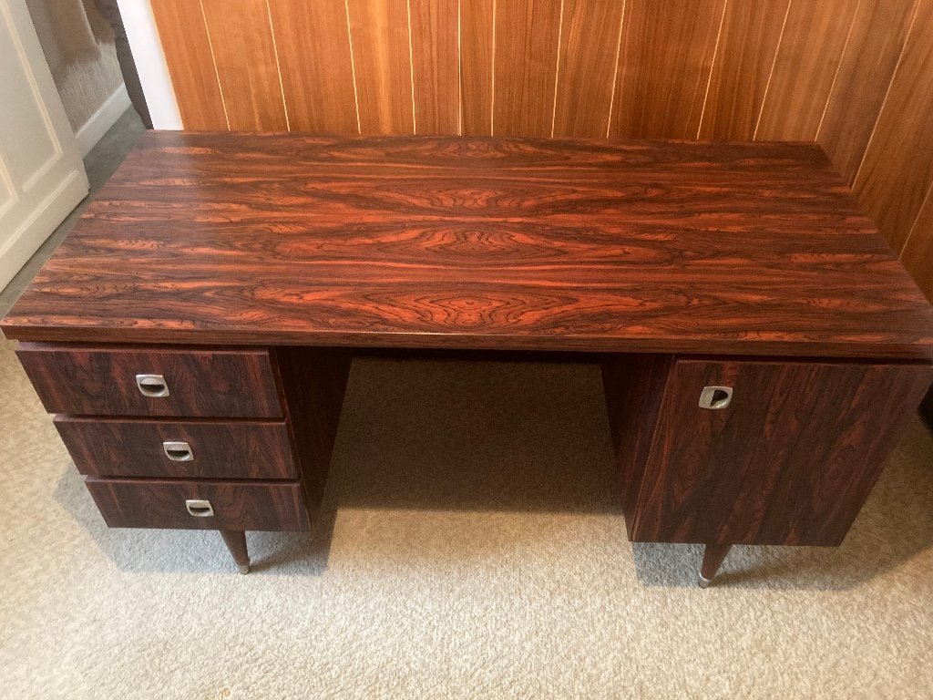 bureau, Ophalen, Zo goed als nieuw