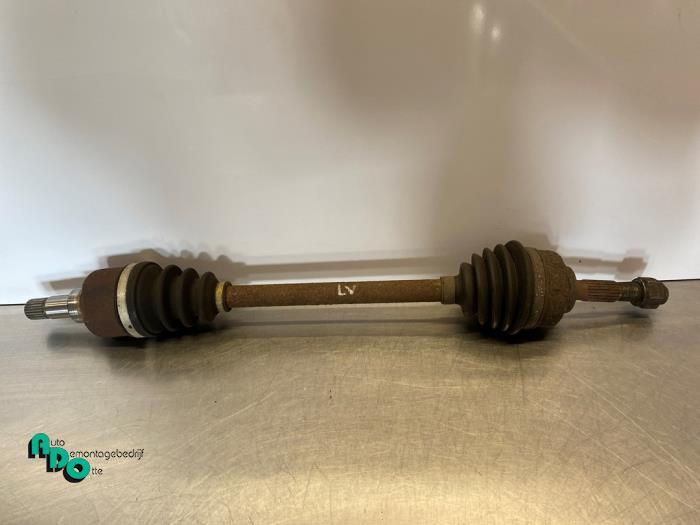 Arbre de transmission avant gauche d'un Peugeot 1007 (1007 0, -, 3 mois de garantie, Utilisé, -