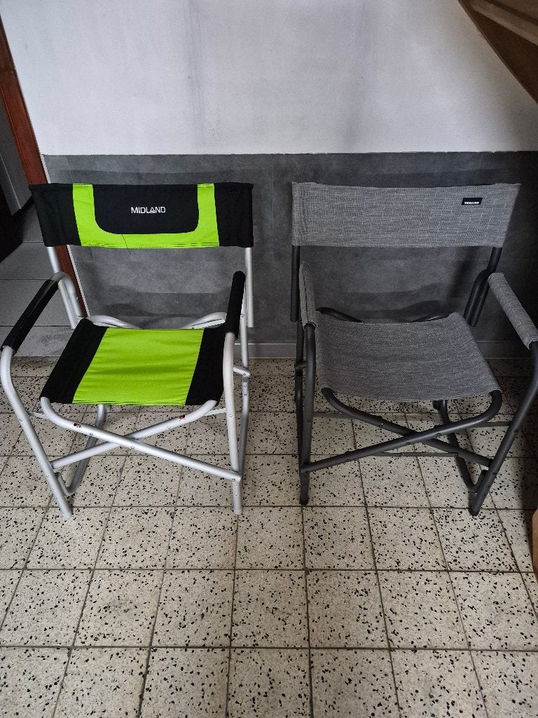 Regisseurstoelen, Ophalen, Zo goed als nieuw